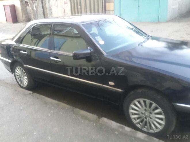 Mercedes C 240 2000, 250,000 km - 2.4 l - Bakı