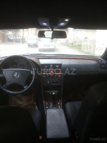 Mercedes C 240 2000, 250,000 km - 2.4 l - Bakı