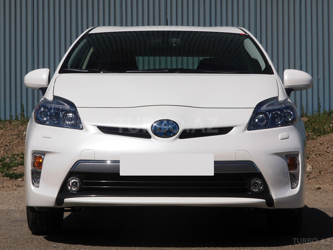Toyota Prius 2015, 19,500 km - 1.8 l - Bakı