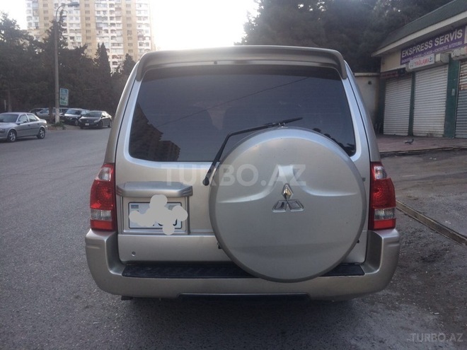Mitsubishi Pajero 2003, 160,000 km - 3.0 l - Bakı