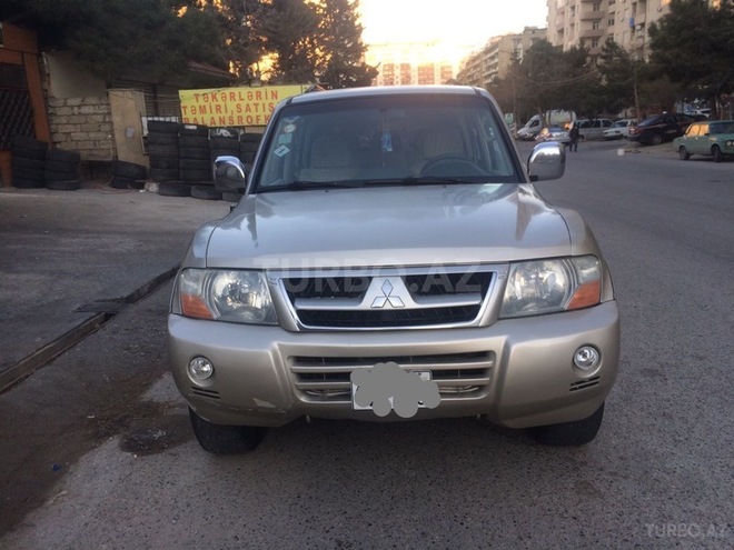Mitsubishi Pajero 2003, 160,000 km - 3.0 l - Bakı