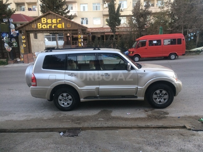 Mitsubishi Pajero 2003, 160,000 km - 3.0 l - Bakı