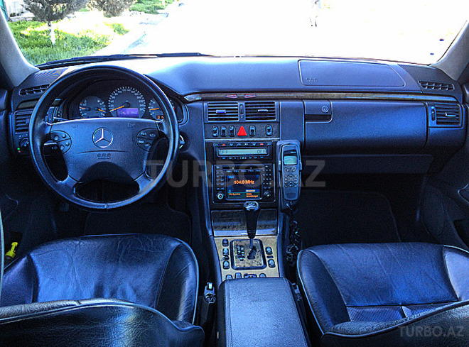 Mercedes E 280 2000, 268,500 km - 2.8 л - Bakı