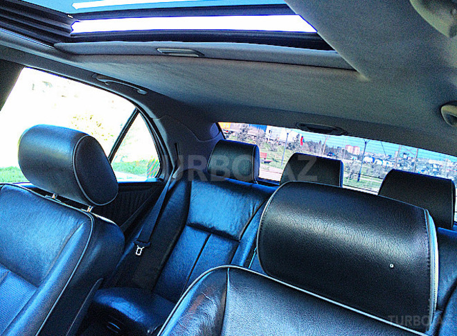 Mercedes E 280 2000, 268,500 km - 2.8 л - Bakı