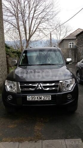 Mitsubishi Pajero 2013, 47,700 km - 3.0 л - Zaqatala