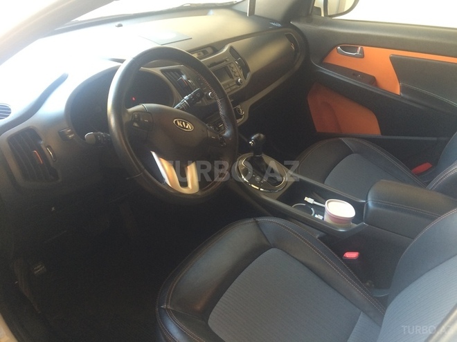 Kia Sportage 2011, 89,000 km - 2.0 l - Bakı