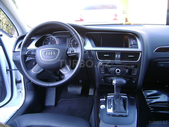 Audi A4 2013, 59,000 km - 1.8 l - Bakı