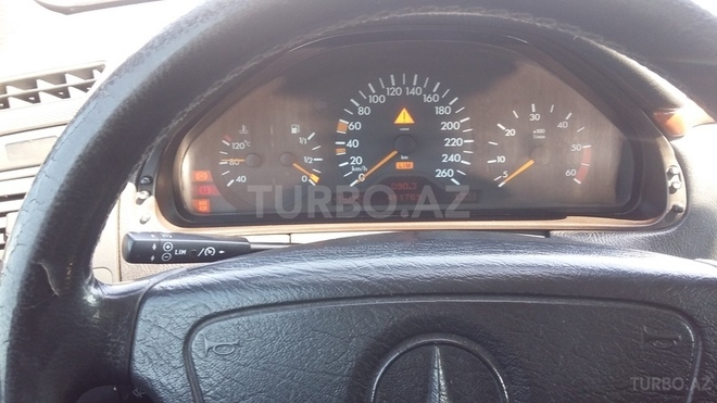 Mercedes E 300 1998, 43,000 km - 3.0 л - Bakı