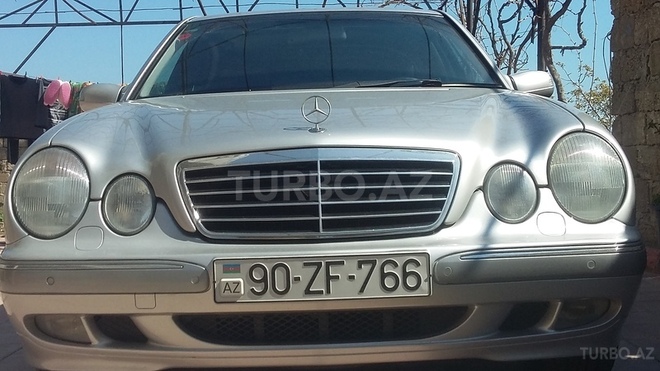 Mercedes E 280 1999, 213,000 km - 2.8 l - Bakı