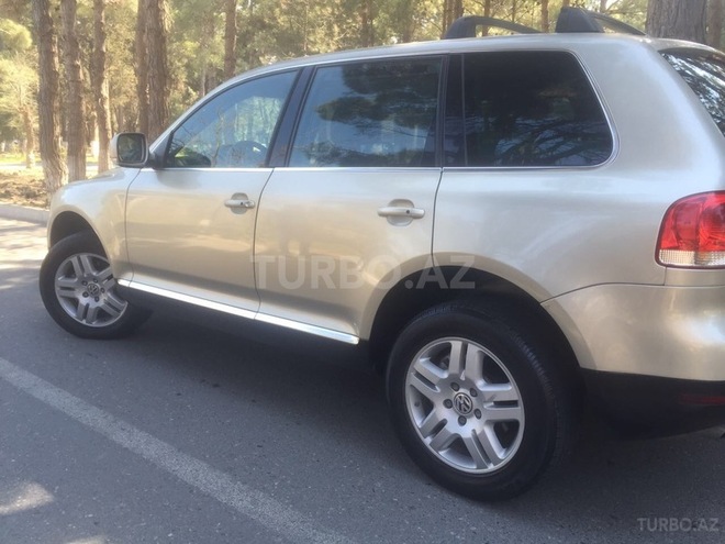 Volkswagen Touareg 2005, 235,000 km - 4.2 l - Sumqayıt