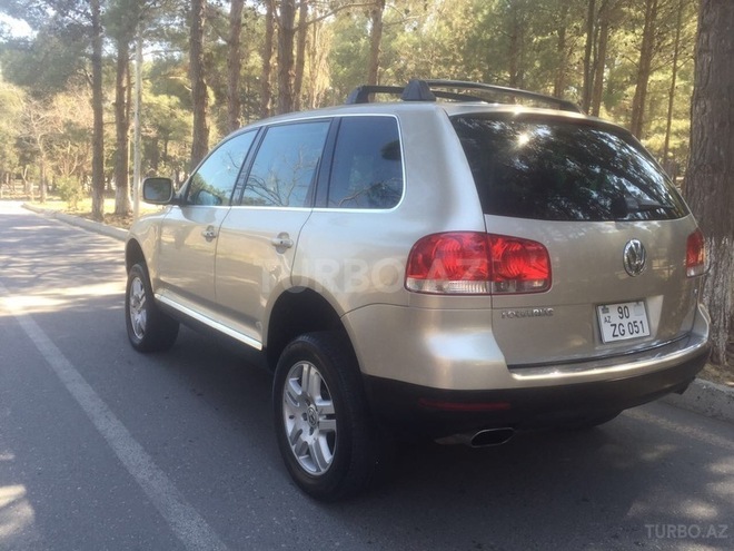 Volkswagen Touareg 2005, 235,000 km - 4.2 l - Sumqayıt