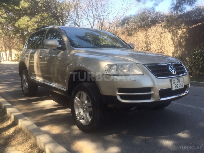 Volkswagen Touareg 2005, 235,000 km - 4.2 l - Sumqayıt