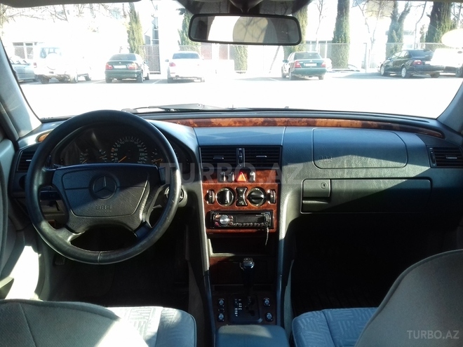 Mercedes C 240 1998, 270,000 km - 2.4 l - Bakı