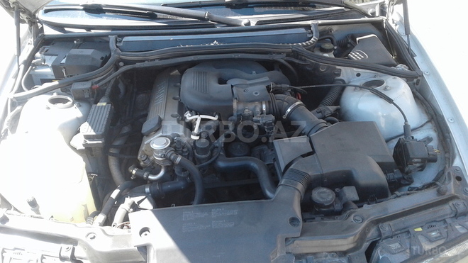 BMW 318 1998, 240,000 km - 1.9 l - Bakı