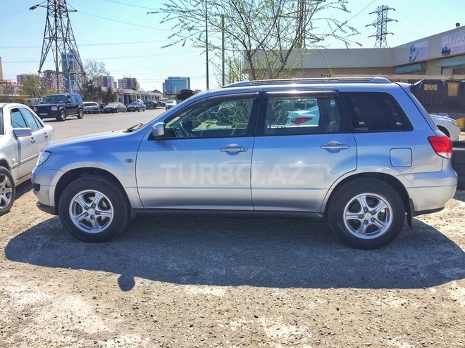 Mitsubishi Airtrek 2003, 218,478 km - 2.0 л - Sumqayıt