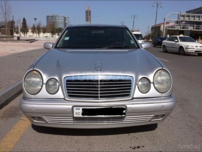 Mercedes E 280 1999, 254,000 km - 2.8 l - Bakı