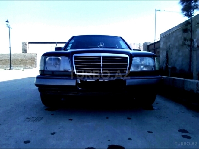 Mercedes E 220 1994, 353,236 km - 2.2 l - Bakı