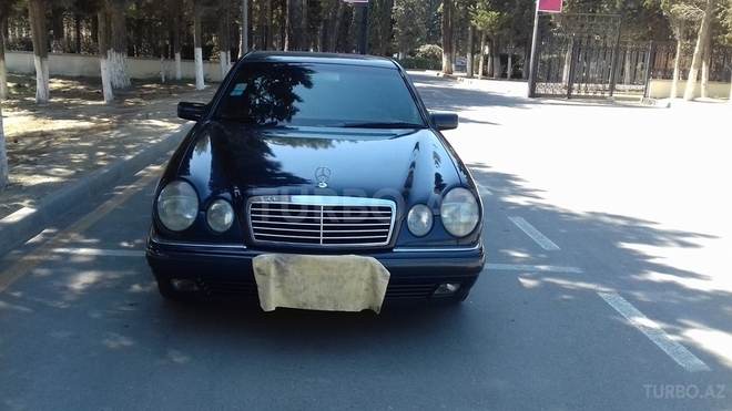 Mercedes E 240 1997, 240,000 km - 2.4 l - Sumqayıt