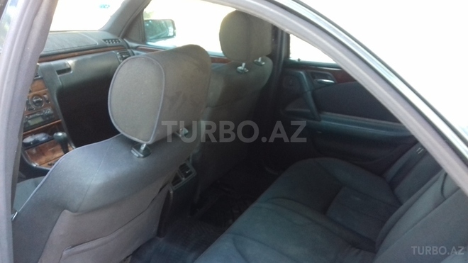 Mercedes E 240 1997, 240,000 km - 2.4 l - Sumqayıt