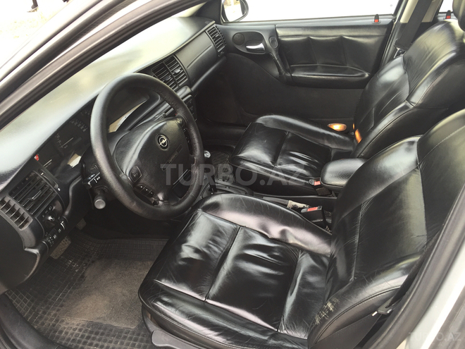 Opel Vectra 2000, 218,000 km - 2.5 l - Bakı