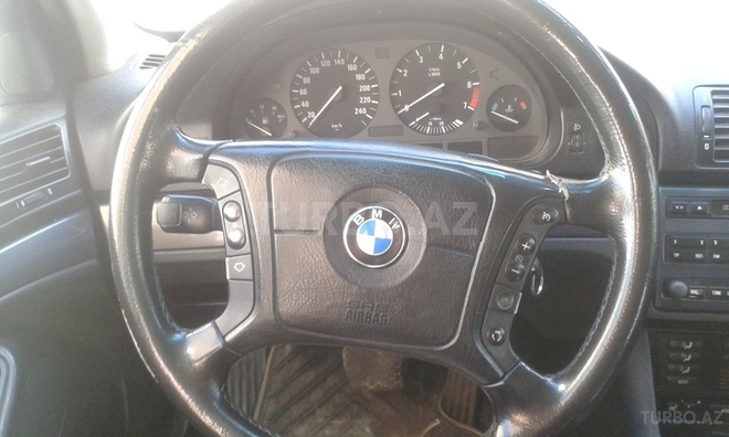 BMW 523 1997, 479,000 km - 2.5 l - Bakı