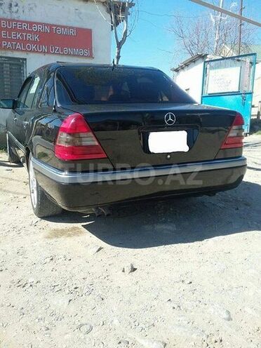 Mercedes C 220 1995, 205,000 km - 2.2 l - Bakı