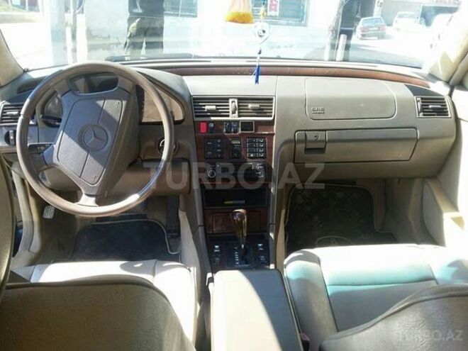 Mercedes C 220 1995, 205,000 km - 2.2 l - Bakı