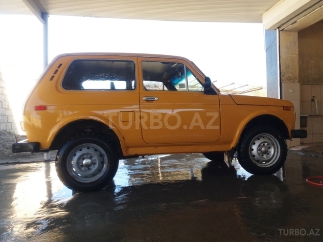 LADA (VAZ) Niva 1985, 275,000 km - 1.6 л - Salyan