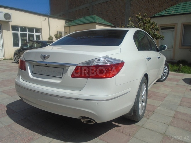 Hyundai Genesis 2009, 140,000 km - 3.8 l - Bakı