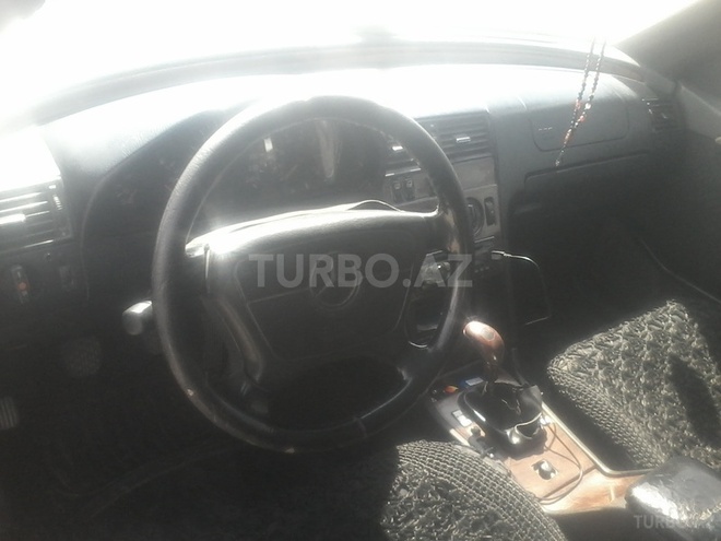 Mercedes C 180 1995, 250,000 km - 1.8 l - İsmayıllı