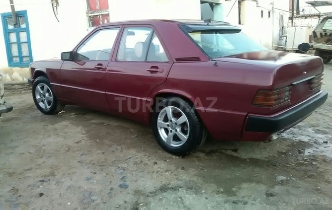 Mercedes 190 1991, 345,000 km - 1.8 l - Sumqayıt