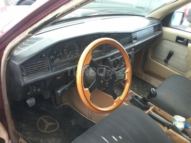 Mercedes 190 1991, 345,000 km - 1.8 l - Sumqayıt