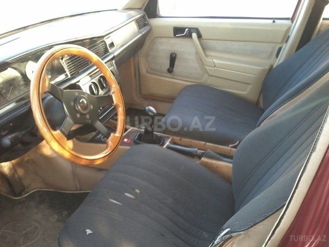 Mercedes 190 1991, 345,000 km - 1.8 l - Sumqayıt