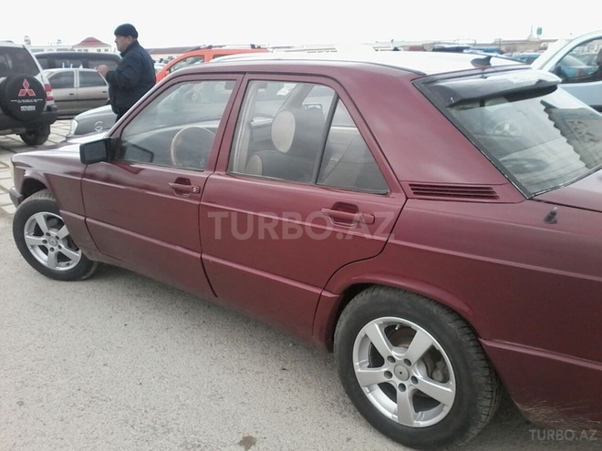 Mercedes 190 1991, 345,000 km - 1.8 l - Sumqayıt