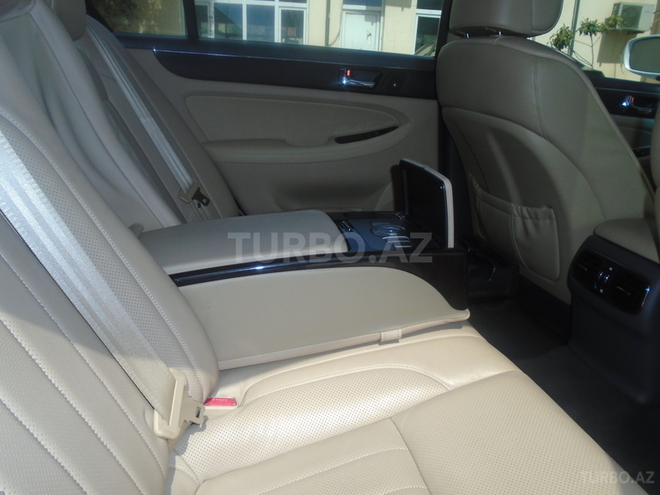 Hyundai Genesis 2009, 140,000 km - 3.8 l - Bakı