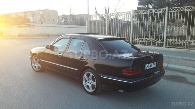 Mercedes E 270 2000, 280,000 km - 2.7 l - Bakı