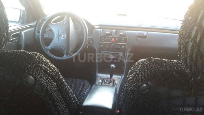 Mercedes E 270 2000, 280,000 km - 2.7 l - Bakı