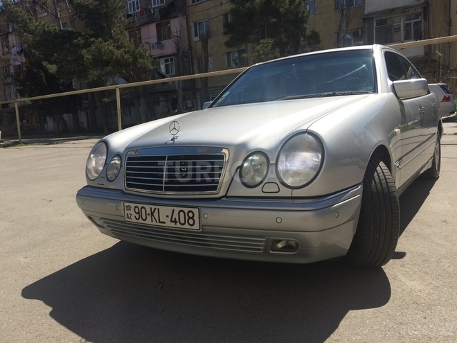 Mercedes E 240 1999, 264,920 km - 2.4 l - Bakı