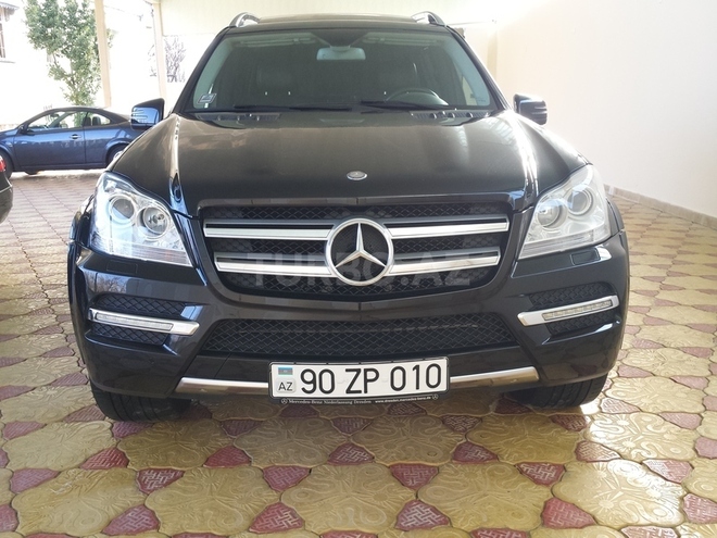 Mercedes GL 500 2010, 130,900 km - 5.5 л - Bakı