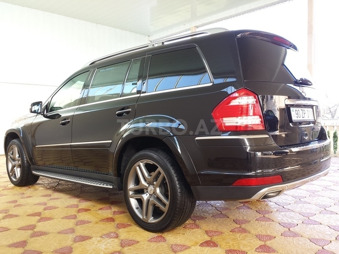 Mercedes GL 500 2010, 130,900 km - 5.5 л - Bakı