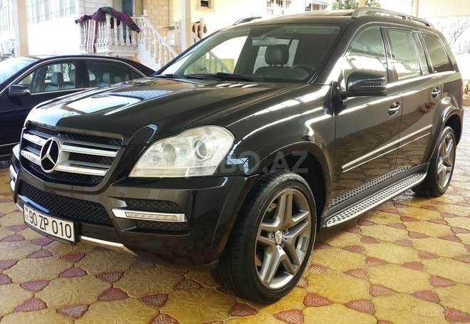 Mercedes GL 500 2010, 130,900 km - 5.5 л - Bakı