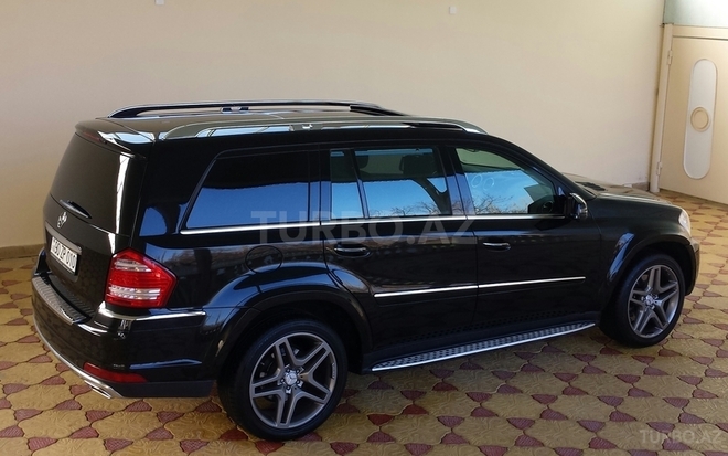 Mercedes GL 500 2010, 130,900 km - 5.5 л - Bakı