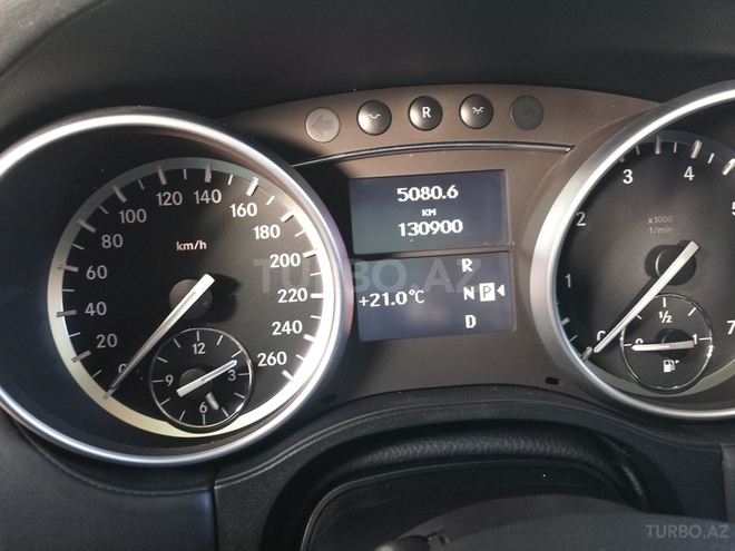 Mercedes GL 500 2010, 130,900 km - 5.5 л - Bakı