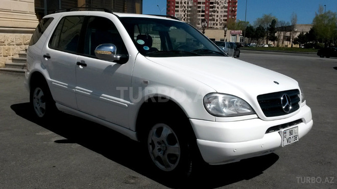 Mercedes ML 320 2001, 240,000 km - 3.2 l - Sumqayıt