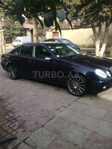 Mercedes E 260 2004, 190,000 km - 2.6 l - Bakı