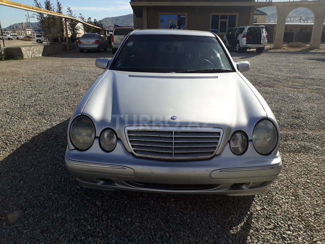 Mercedes E 270 2001, 357,500 km - 2.7 л - Bakı