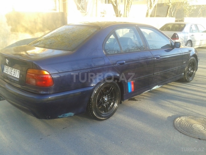 BMW 523 1997, 310,000 km - 2.5 l - Bakı