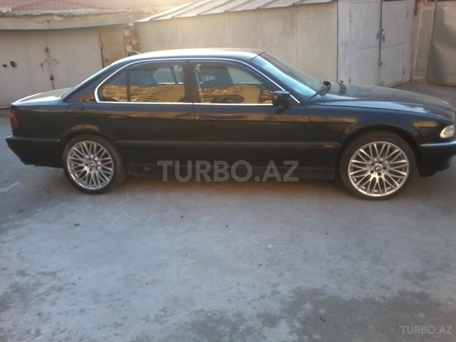 BMW 735 1996, 235,000 km - 3.5 l - Bakı