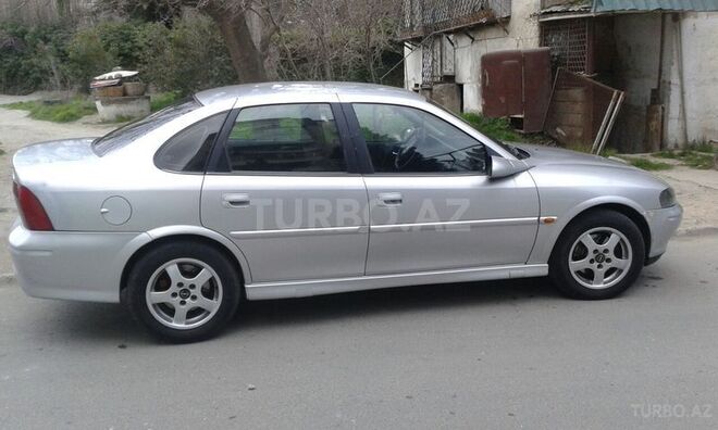 Opel Vectra 2000, 216,000 km - 2.0 l - Bakı