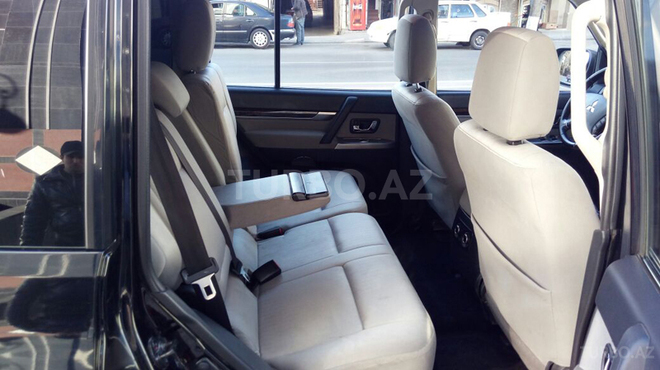 Mitsubishi Pajero 2012, 145,000 km - 3.0 л - Bakı